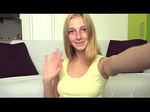 ❤️ Amikor unatkozom, lustán maszturbálom a rózsaszín puncimat... ❤️ Szép pornó at hu.pornpictureshq.ru ️❤
