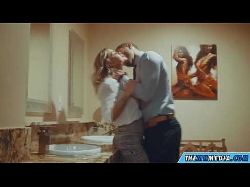 ❤️ Amikor egy bögyös szőke elcsábít egy nyilvános WC-ben ❤️ Szép pornó at hu.pornpictureshq.ru ️❤